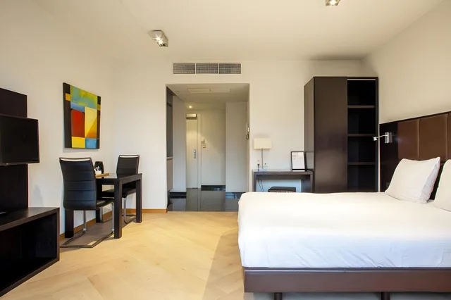 جناح استوديو تنفيذي بمطبخ صغير، Diamant Suites Brussels EU 2/2