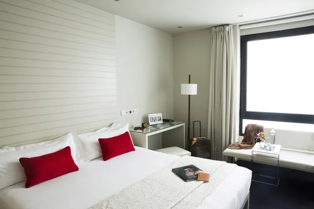 Premium, King Bed, Guggenheim View، Miro Hotel 3/7
