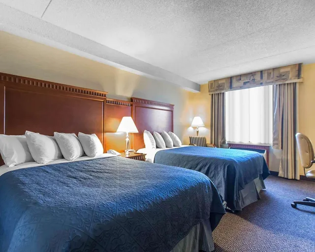 غرفة بسريرين كوين، Quality Inn & Suites Bay Front 1/2