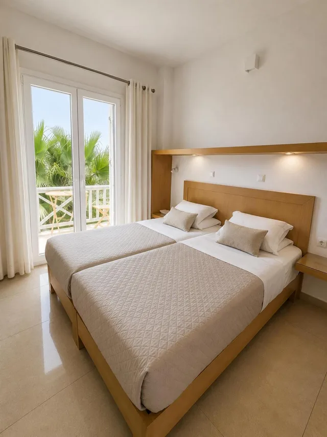 غرفة قياسية بسريرين منفصلين، Far Out Hotel Spa 1/4