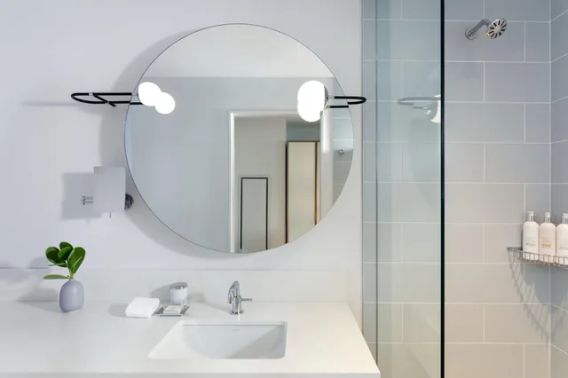 Essential، Kimpton Hotel Palomar South Beach 3/3