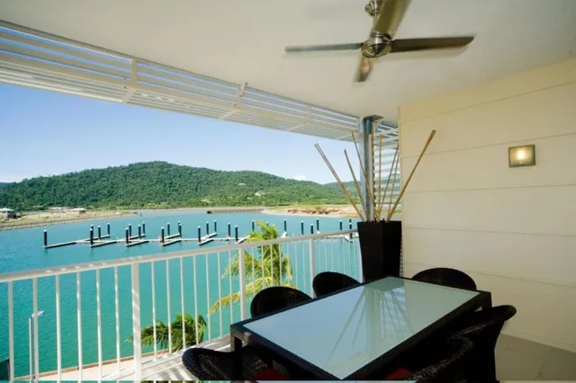 شقة بسرير كينج وسرير كوين بغرفتي نوم، The Boathouse Apartments 5/9