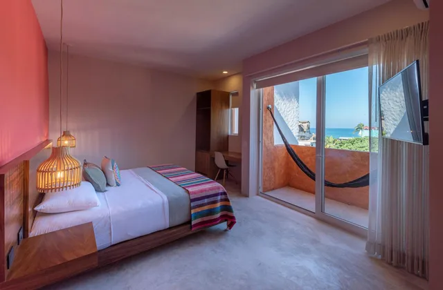 غرفة بسرير مزدوج بإطلالة على البحر بشرفة، Sayulinda Hotel 1/10