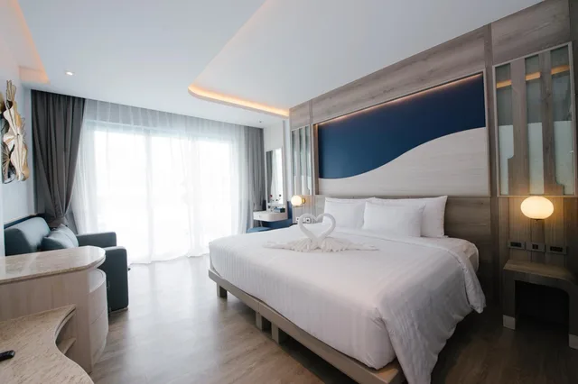 Deluxe, Double or Twin Bed, Pool Access، Seabed Grand Hotel Phuket 5/10
