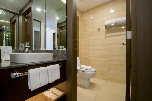 غرفة ديلوكس بسرير مزدوج بإطلالة على المسبح، Boracay Haven Suites 4/6