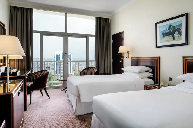 غرفة ديلوكس بسريرين منفصلين بشرفة، Sheraton Kampala 5/10