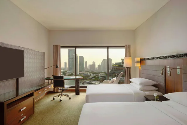 غرفة بريميوم رباعية بإطلالة، Royal Orchid Sheraton Riverside Hotel Bangkok 2/6