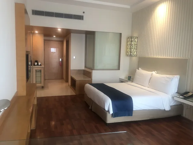 غرفة بريميوم بسرير كينج، HOLIDAY INN AMRITSAR RANJIT AVENUE 3/10