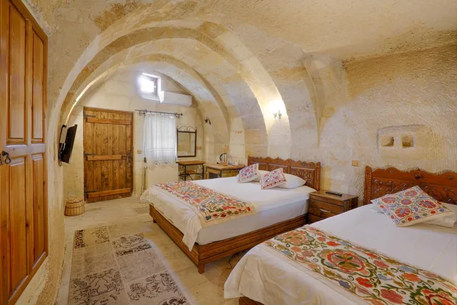 غرفة قياسية ثلاثية، Tulip Cave Suites 2/3