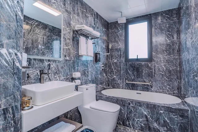 جناح بريميير بسريرين كينج بغرفتي نوم، Landison Hotel Penang 6/8