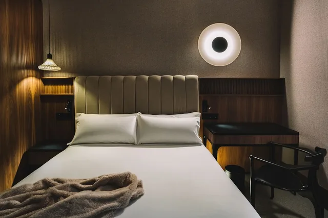 Deluxe, Queen Bed, Hotel Pinar Plaza 2/3