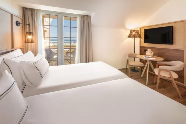 Connecting, Premium, Family, Sea View, Melia Atlantico Isla Canela 2/10
