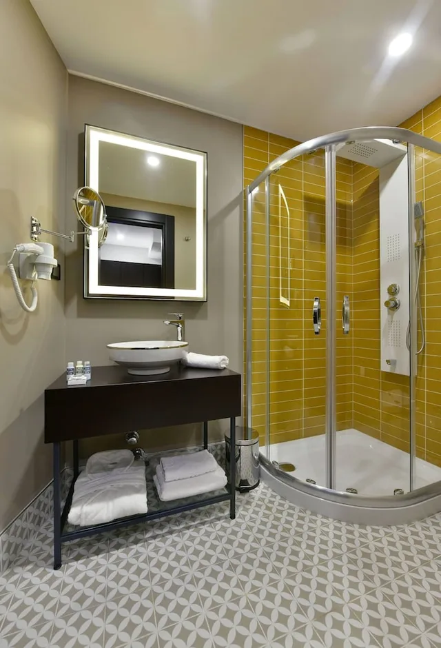 غرفة اقتصادية بسرير كوين، G-Han Hotel 6/6