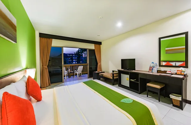 غرفة سوبيريور بسرير مزدوج أو سريرين منفصلين، Kata Sea Breeze Resort 3/10
