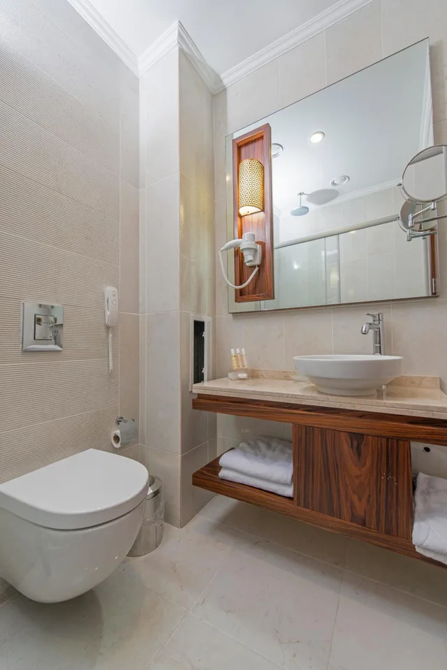 غرفة ثلاثية، Midmar Deluxe Hotel 6/9