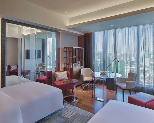 غرفة ديلوكس بسريرين مزدوجين، Grand Hyatt Manila 3/8