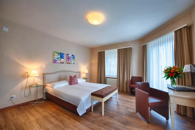 غرفة سوبيريور بسرير مزدوج، Neufeld Hotel 2/6