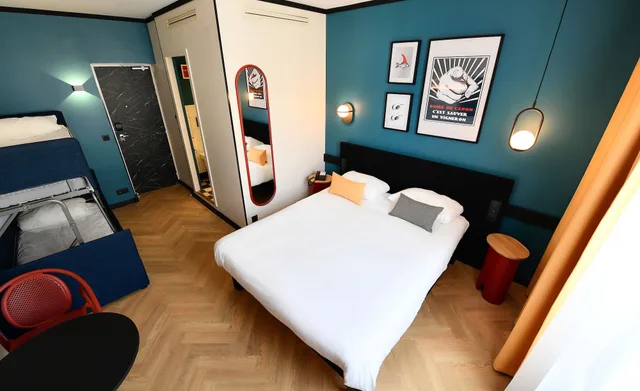 Suite, 1 Double Bed with Sofa bed (Design)، Ibis Styles Dijon Central 1/6