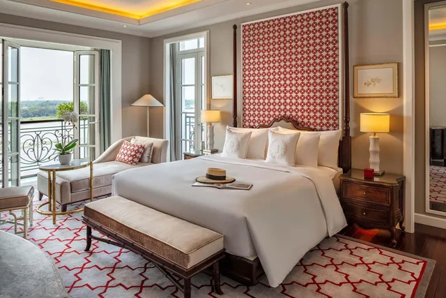 Grand, Suite, Queen Bed, River Front، Mia Saigon Luxury Boutique Hotel 1/2