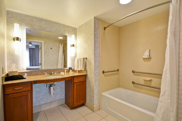 جناح بسرير كينج لذوي الإعاقة، Homewood Suites By Hilton Ithaca 4/5