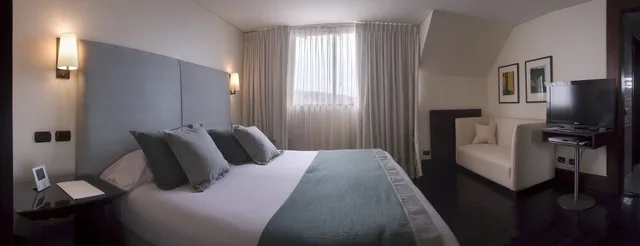 غرفة بريميوم بسرير كينج، Casa Higueras - Adults Only 1/3