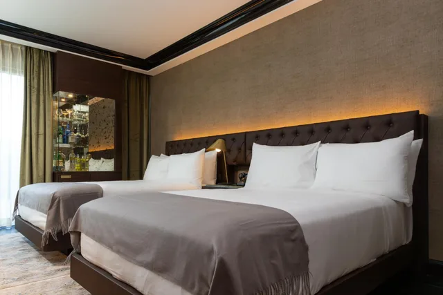 غرفة سوبيريور بسرير مزدوج بشرفة، Whisky Hotel 2/2