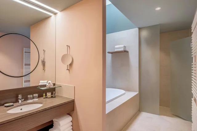 جناح دوبلكس بسرير مزدوج، Vienna Marriott Hotel 4/5