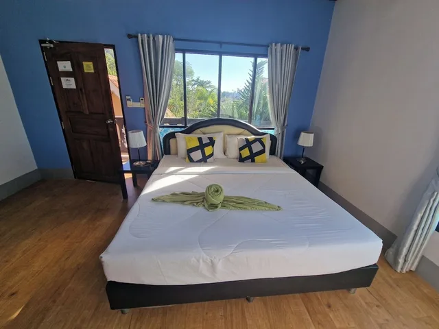 غرفة بسرير كوين بإطلالة على الحديقة بحمام خاص، Rim Khao Jungle Resort Koh Lanta 4/10