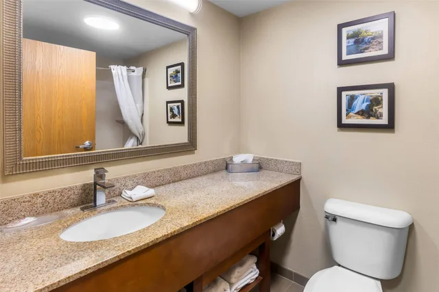 غرفة بسريرين كوين، Comfort Inn and Suites Sikeston I-55 6/6