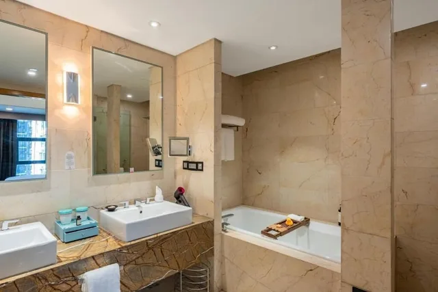 Chongqing C-Plaza Hotel، تشونغتشينغ 60/65