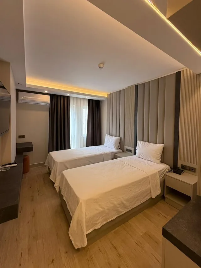 غرفة عائلية بسرير مزدوج وسرير فردي بإطلالة على المدينة بشرفة بـ3 غرف نوم، Hotel Kayalar 9/10