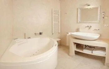 جناح جونيور بسريرين مزدوجين، Al Mirador Resort 1/1