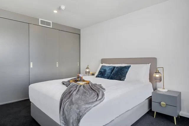 Penthouse, Hobart City Apartments 2/4