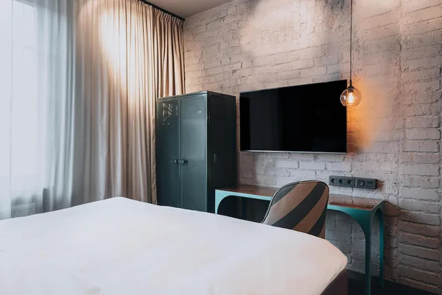 غرفة بسرير كينج، Story Hotel Signalfabriken 6/8