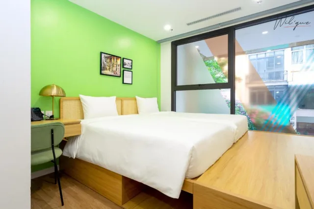 غرفة ديلوكس بسرير كوين بإطلالة على المدينة، Wilque Hotel Hanoi 2/4
