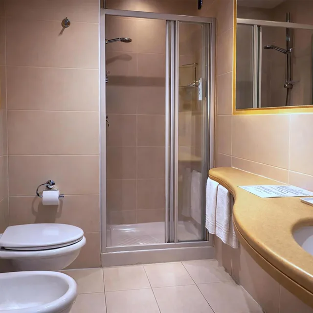 غرفة كومفورت بسرير كينج، Best Western Hotel Palace Lucera 2/2