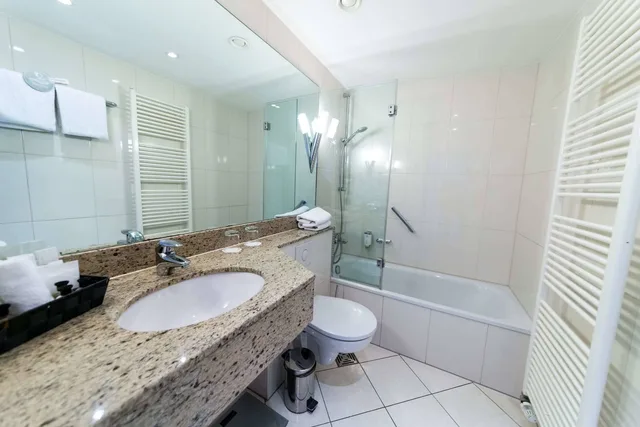غرفة ديلوكس بسرير كينج، Hotel Kaiserhof 6/6