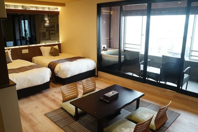 Western, Modern, 2 Futon Beds, Outdoor Bath، LiVEMAX Resort Kaga-Yamashiro 2/3
