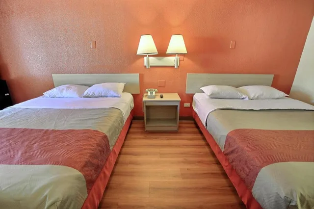 غرفة بسريرين مزدوجين، Motel6 Salina, KS 9/10