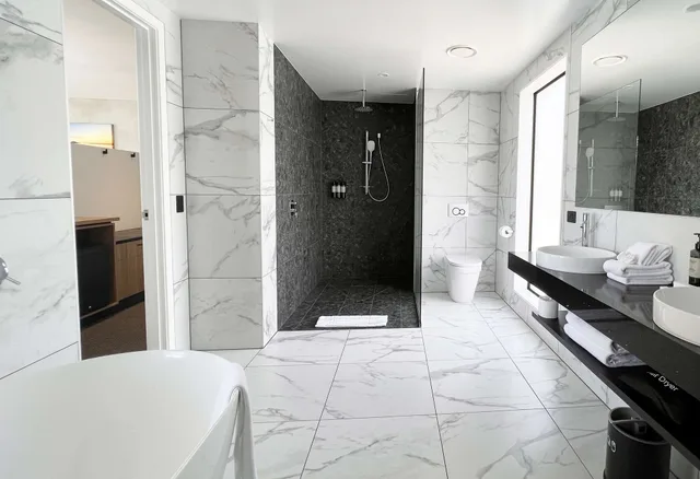 Suite, King Bed, Ocean View, Sudima Kaikoura 1/2