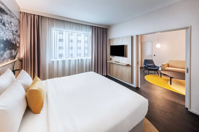 استوديو بسرير كينج مع أريكة، Courtyard By Marriott Prague Airport 1/2