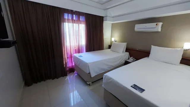 غرفة كلاسيكية بثلاثة أسرّة، Hotel Golden Tulip Goiania Address 2/4