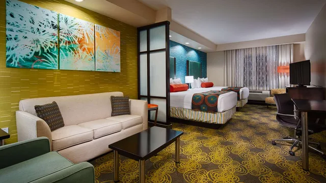 Suite, 2 Queen Beds, Sofa, Accessible, Best Western Premier Ashton Suites Willowbrook 3/3