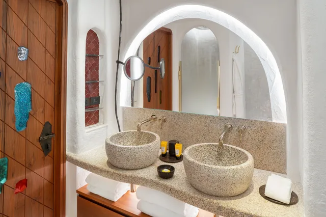 غرفة كلاسيكية بسرير كينج بشرفة بإطلالة، Hotel Cala Di Volpe Costa Smeralda 5/5