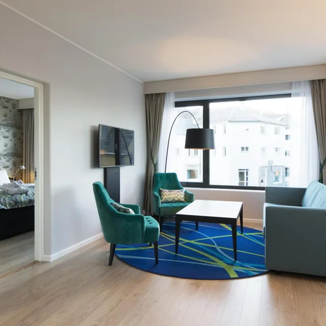 جناح جونيور، Thon Hotel Fosnavag 3/5