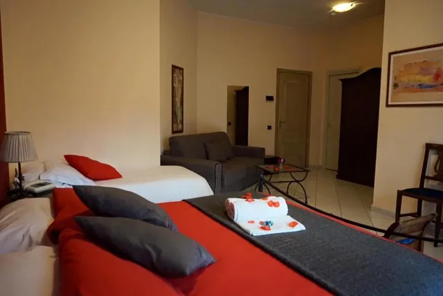 غرفة ثلاثية، Park Hotel Paradiso 1/1