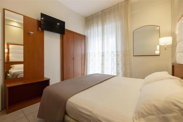 Family, Lateral Side Sea View، Hotel Elios 2/4