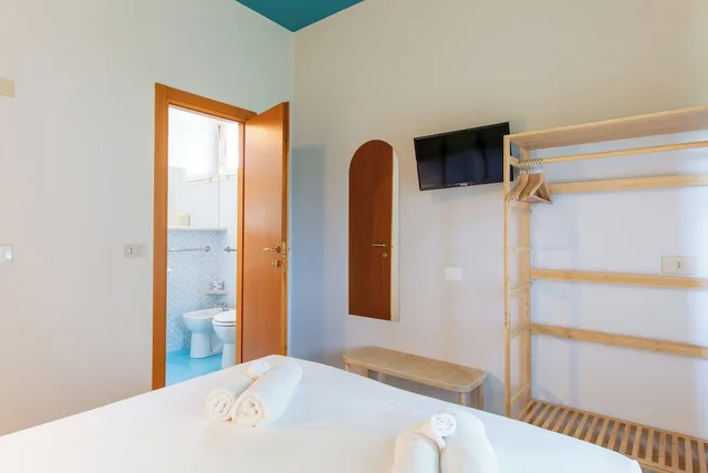 غرفة قياسية بسرير كوين بإطلالة على البحر، Hotel Belvedere Mare 8/10