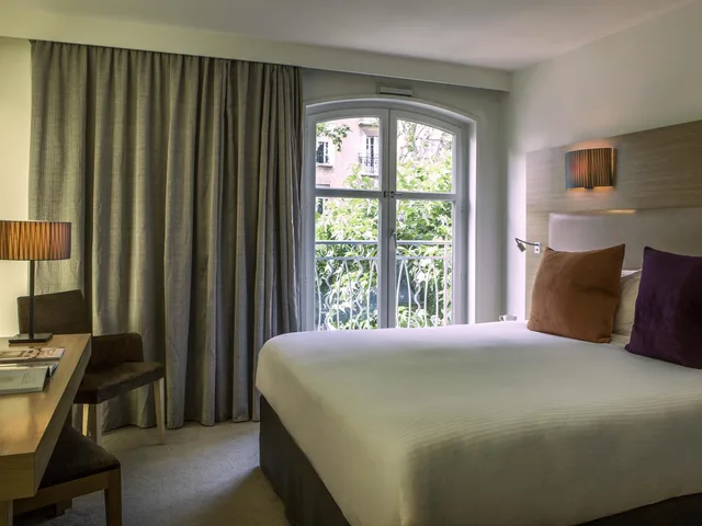 غرفة كلاسيكية بسرير مزدوج أو سريرين منفصلين، Grand Hotel Roi Rene Aix - MGallery Collection 1/3