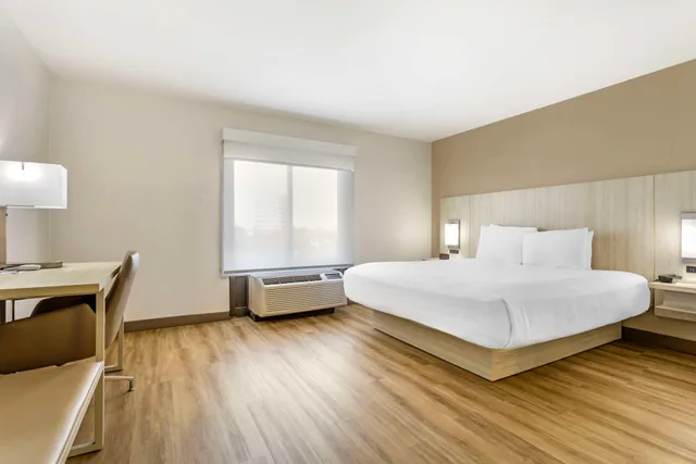 جناح بسرير كينج، Best Western Plus Sugar Land-Stafford 3/8